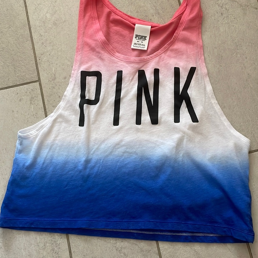 VS Pink crop tank
